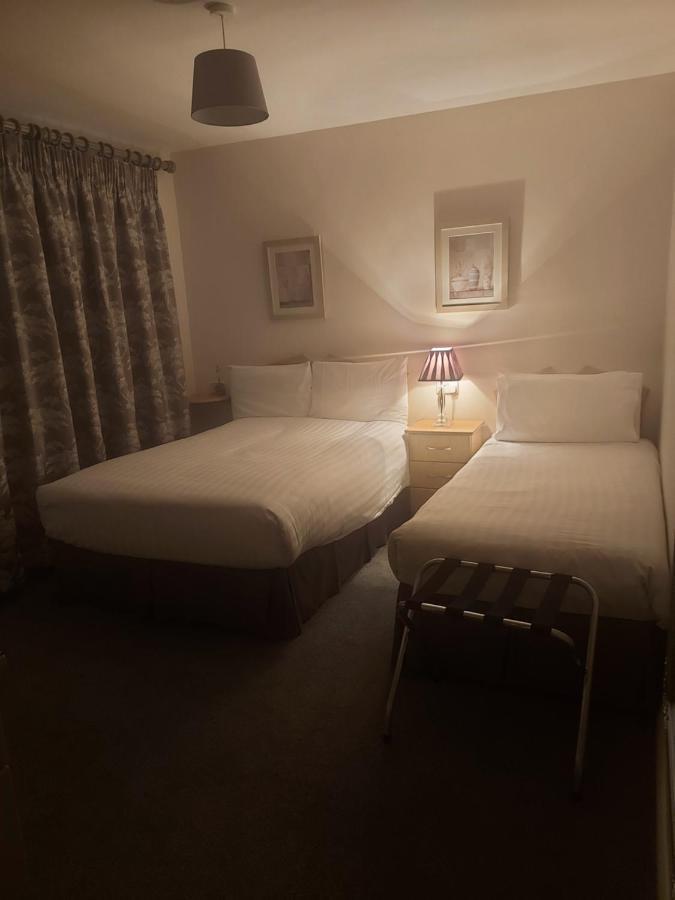 Comfort Triple Room with Shower